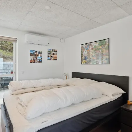 Stunning In V With Kitchen * Esbjerg