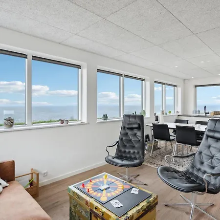 Stunning In V With Kitchen Esbjerg