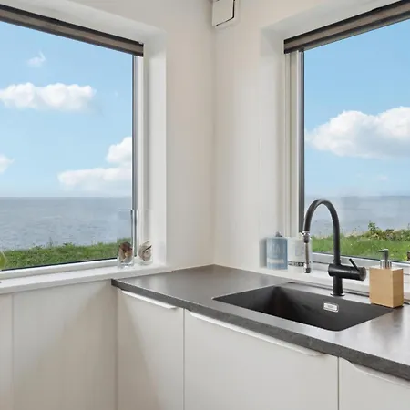 Feriehus Stunning In V With Kitchen Esbjerg