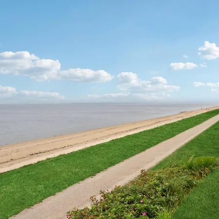 Stunning In V With Kitchen