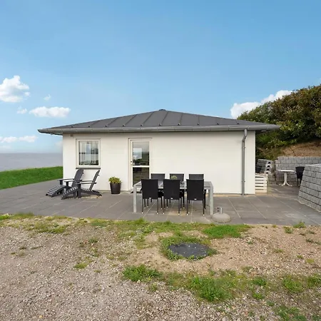 Feriehus Stunning In V With Kitchen *